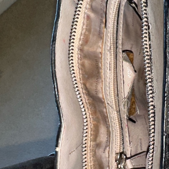 Michael Kors black handbag with silver metallic design and signature MK … - Picture 7 of 10